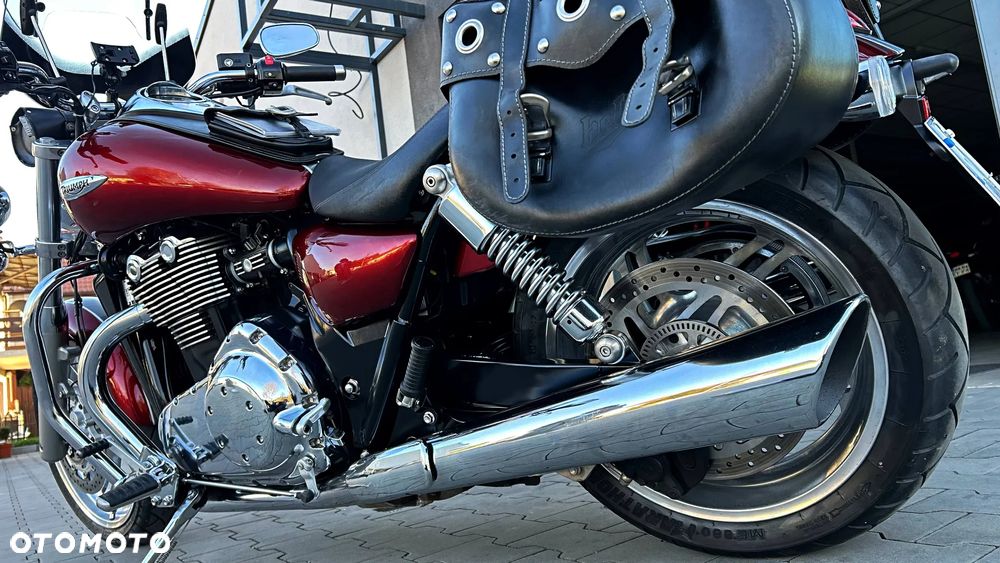 Triumph Thunderbird - 9