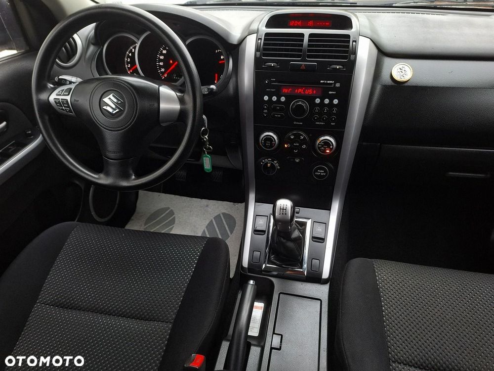 Suzuki Grand Vitara - 11