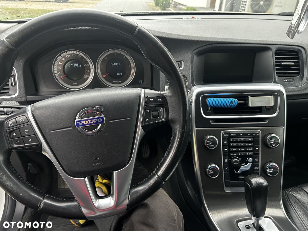 Volvo V60 D5 AWD - 5