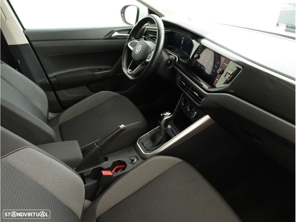 VW Taigo 1.0 TSI Urban DSG - 13