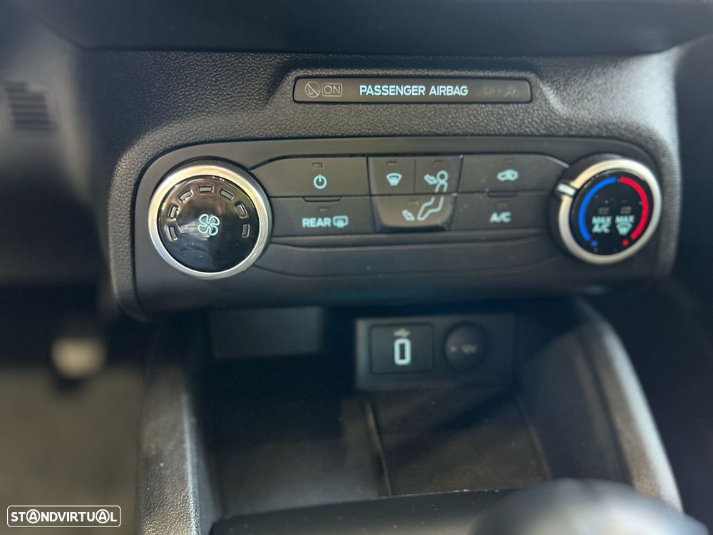 Ford Focus 1.5 EcoBlue S&S COOL&CONNECT - 30