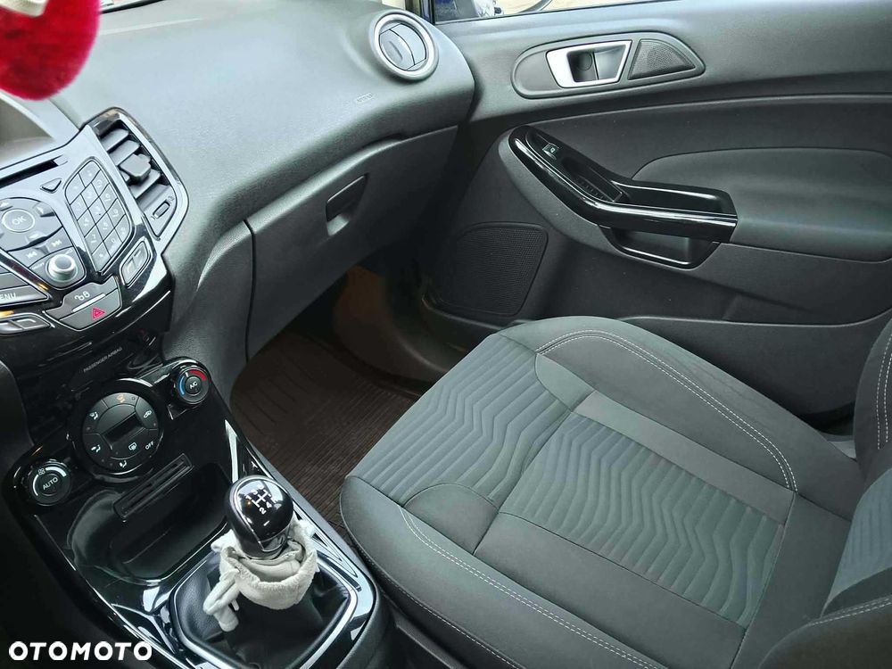 Ford Fiesta - 6