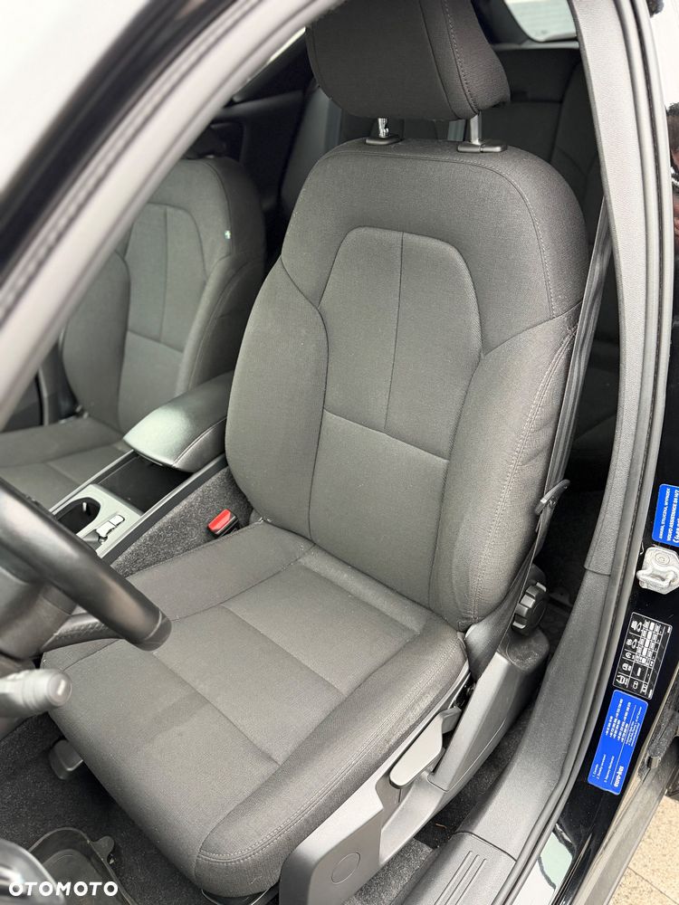 Volvo XC 40 T3 - 6