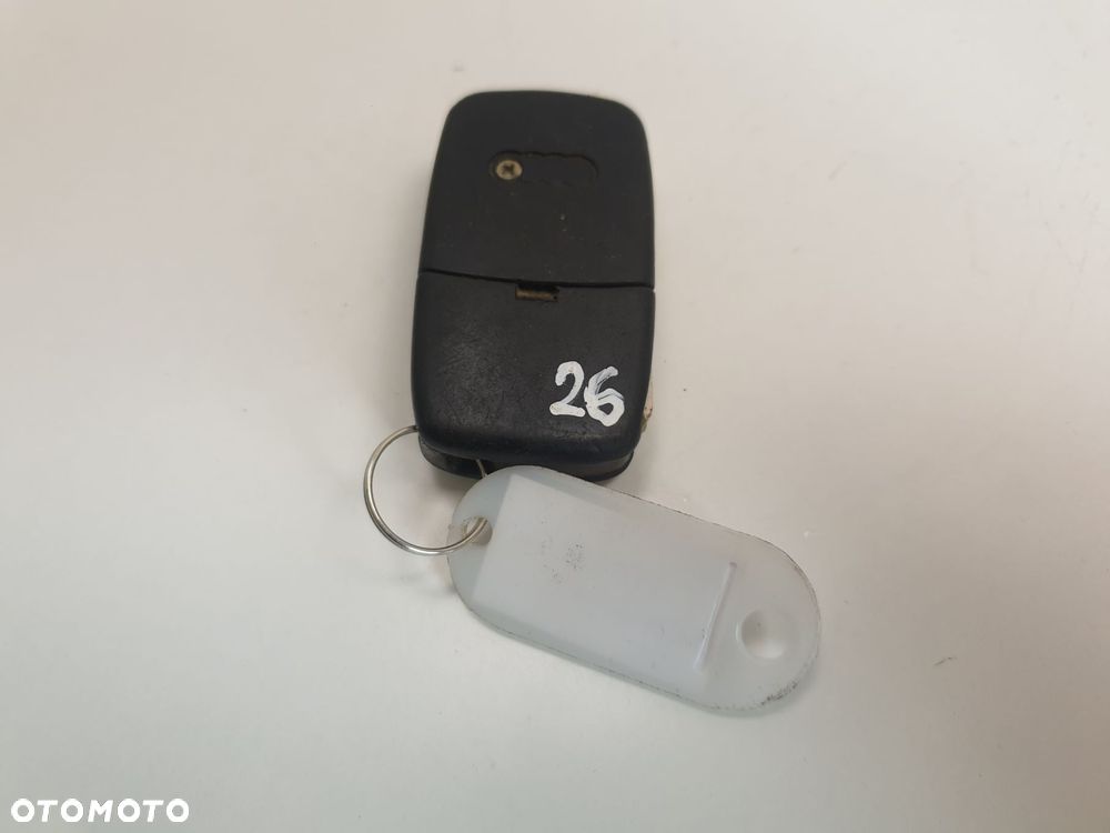 KLUCZYK PILOT AUDI A3 A4 A6 4D0837231 - 10