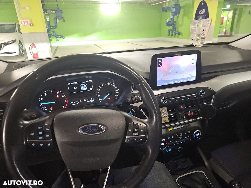 Ford Focus 1.0 EcoBoost Titanium Business - 4