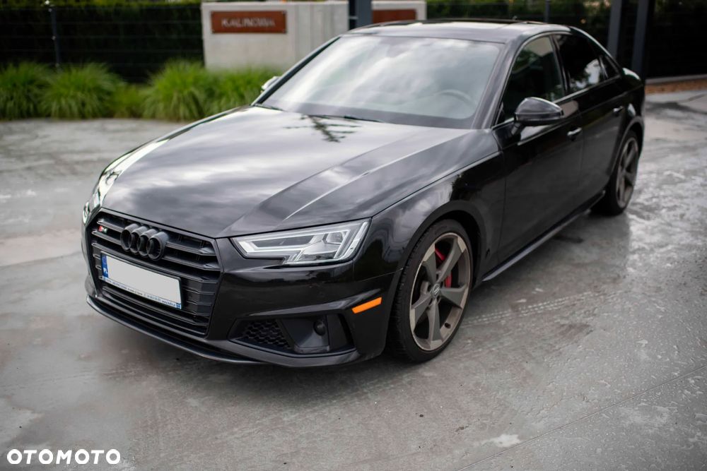 Audi S4 Limousine - 1