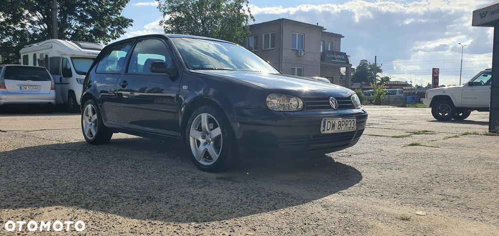 Volkswagen Golf 2.0 Highline - 32