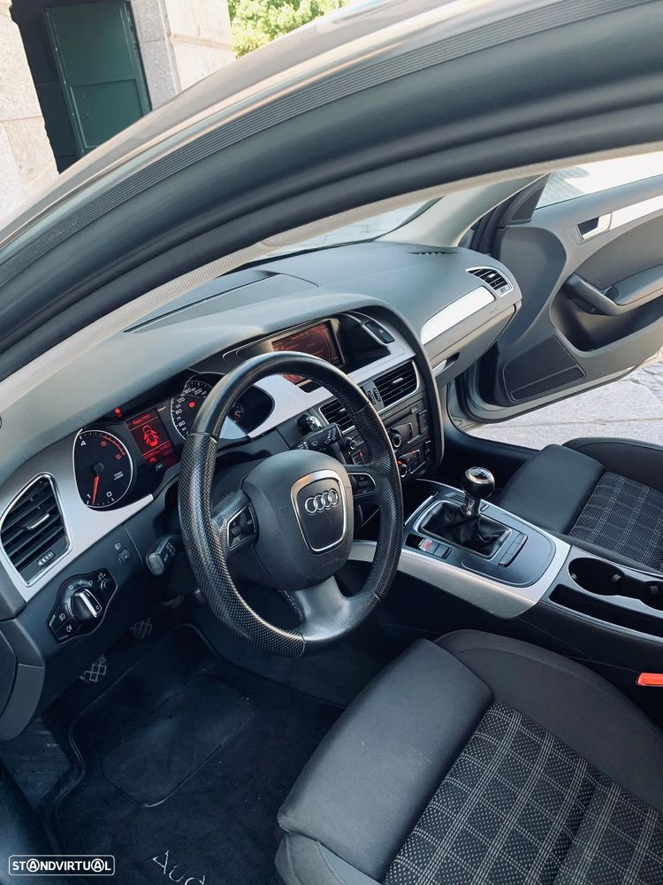 Audi A4 Avant 2.0 TDI DPF Attraction - 12