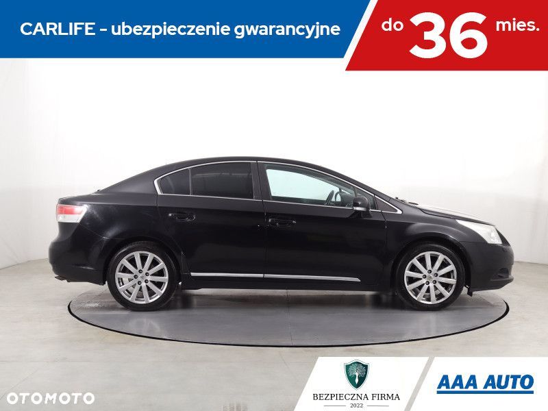 Toyota Avensis - 8