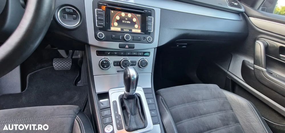 Volkswagen Passat CC - 11