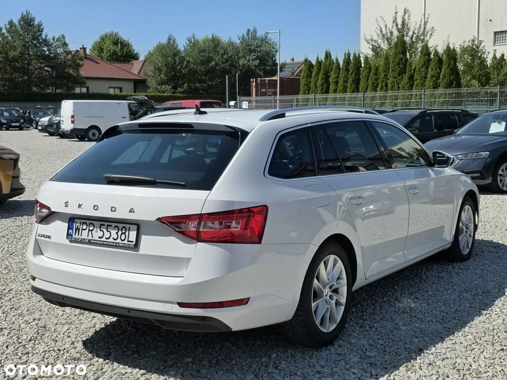 Skoda Superb 2.0 TDI Ambition DSG7 - 9