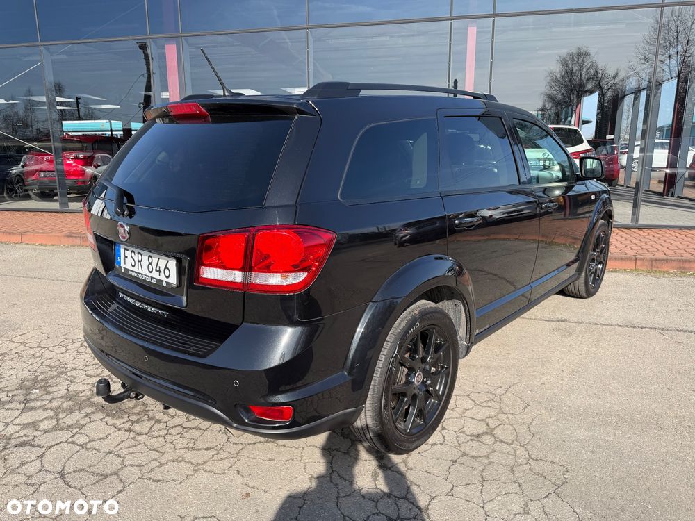 Fiat Freemont 2.0 Multijet Black Code AWD - 8