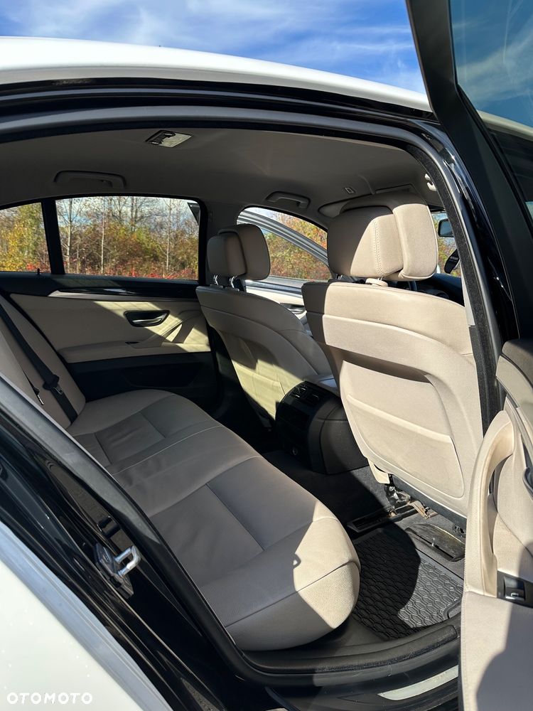 BMW Seria 5 520d - 7