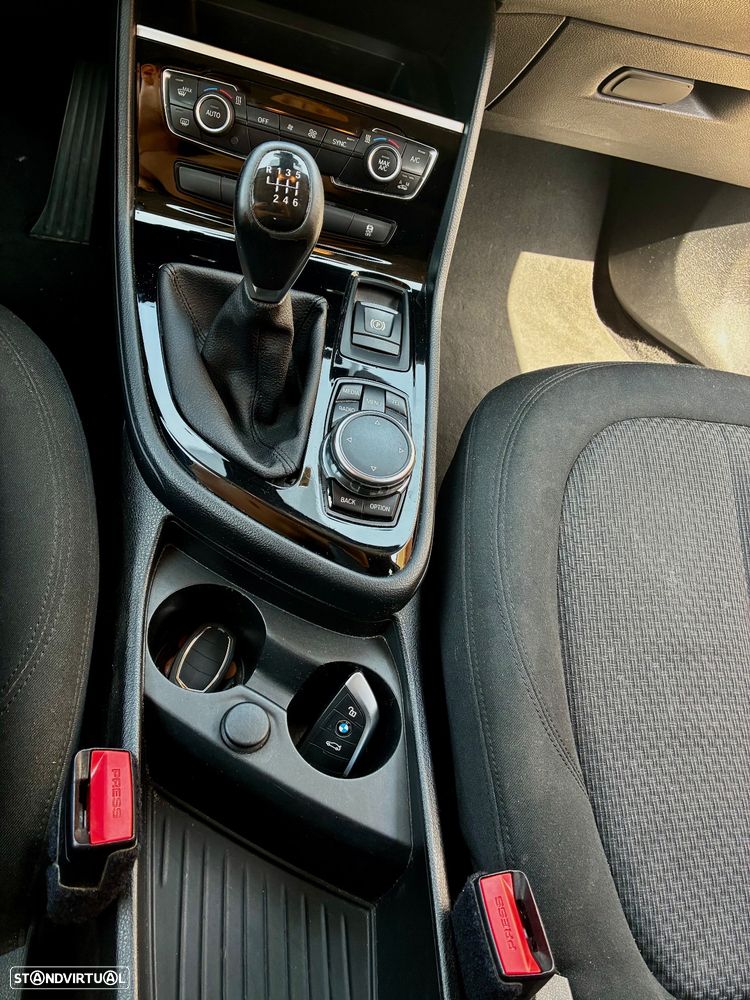 BMW 216 Active Tourer d Line Luxury - 14