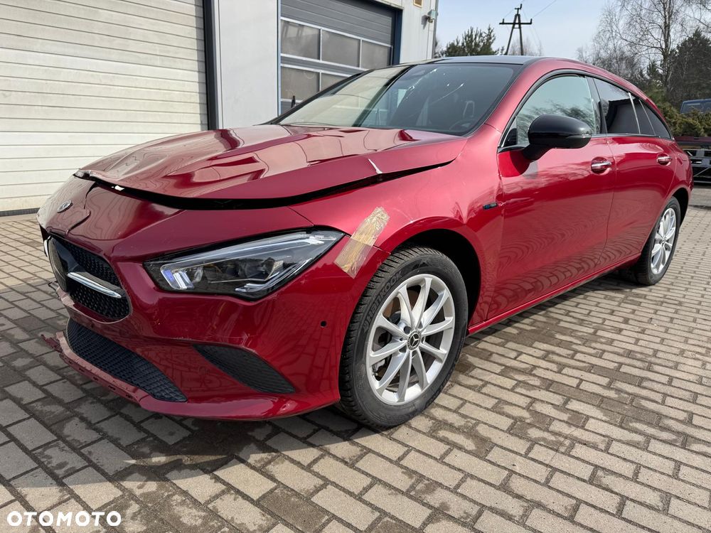 Mercedes-Benz CLA 250 e 8G-DCT Special Edition - 1