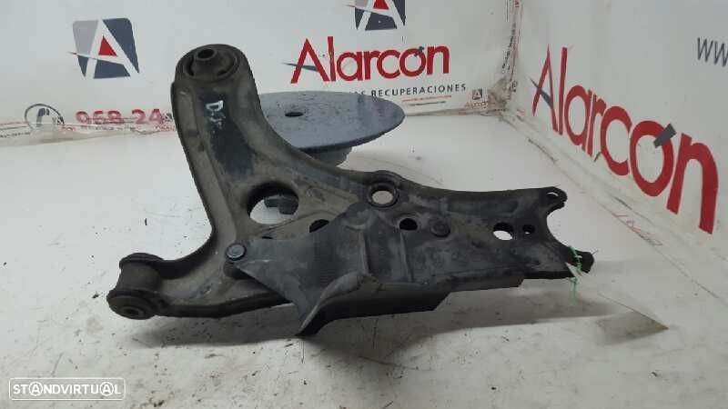 BRAÇO SUSPENSÃO INFERIOR FRENTE ESQUERDO VOLKSWAGEN POLO (9N1) 1.4 16V - 2