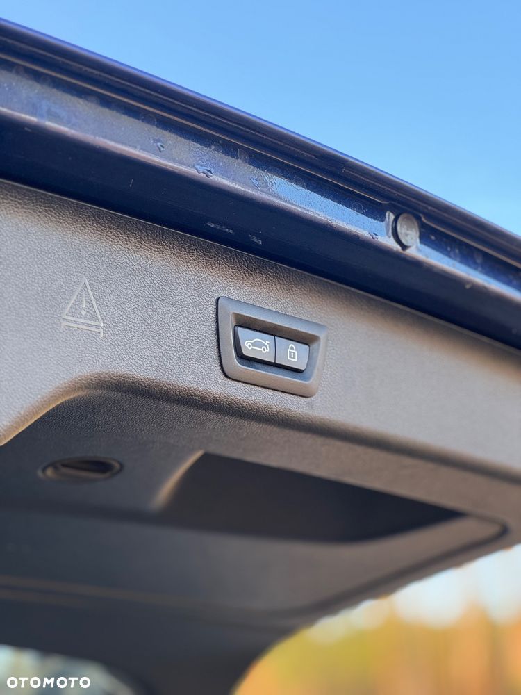 BMW Seria 5 520d xDrive M Sport Edition - 25