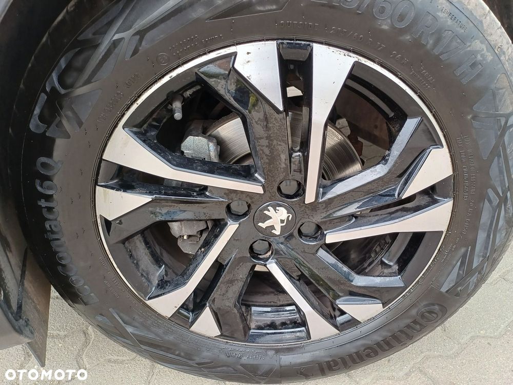 Peugeot 2008 - 9