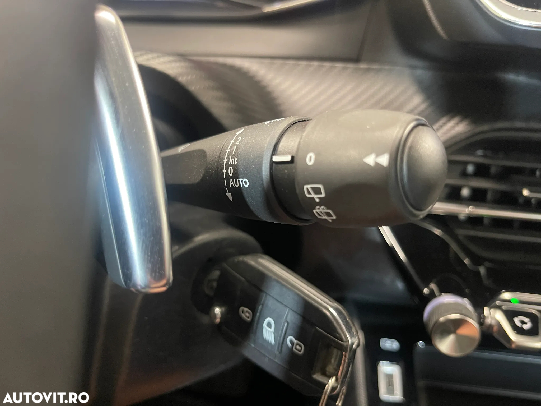 Peugeot 2008 BlueHDi 130 EAT8 Active - 26