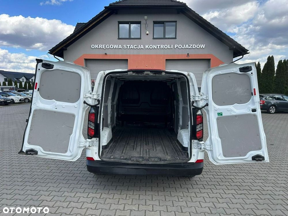 Ford Transit Custom - 11