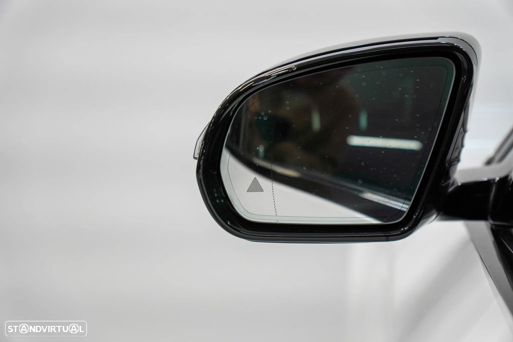 Mercedes-Benz E 300 d AMG designo 7L - 12