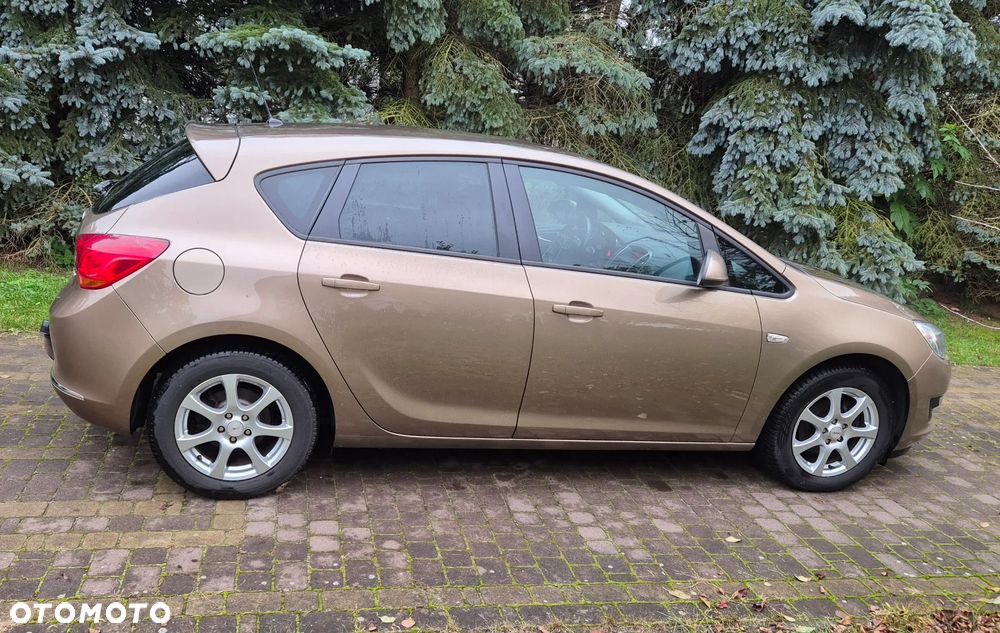 Opel Astra 1.4 Turbo Design Edition - 6