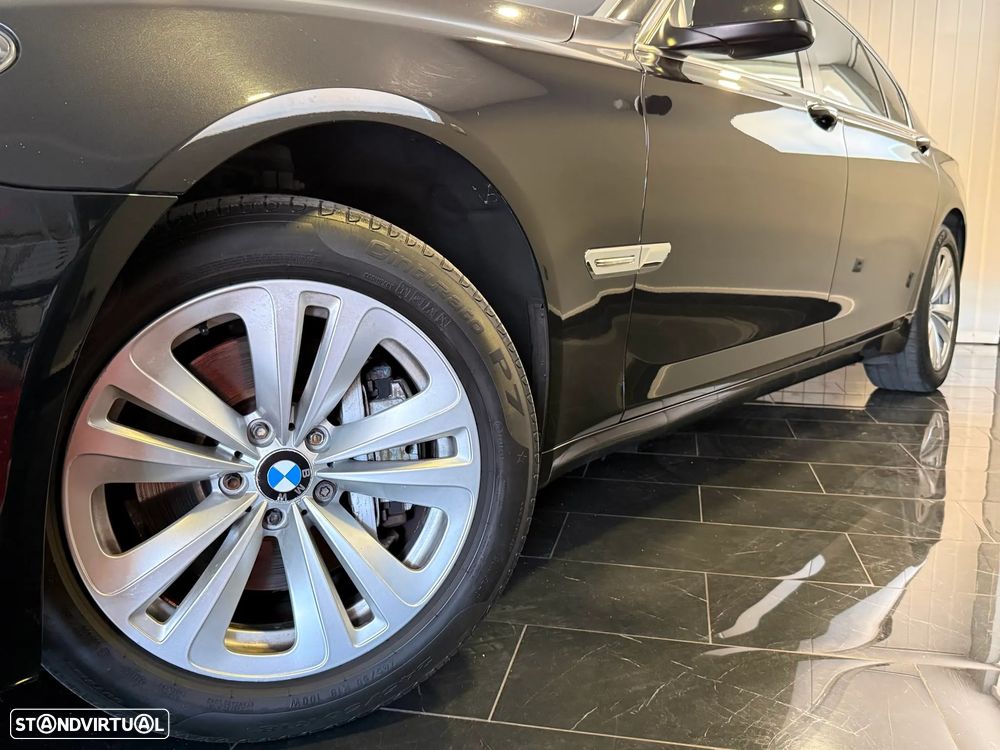 BMW 730 Ld - 39
