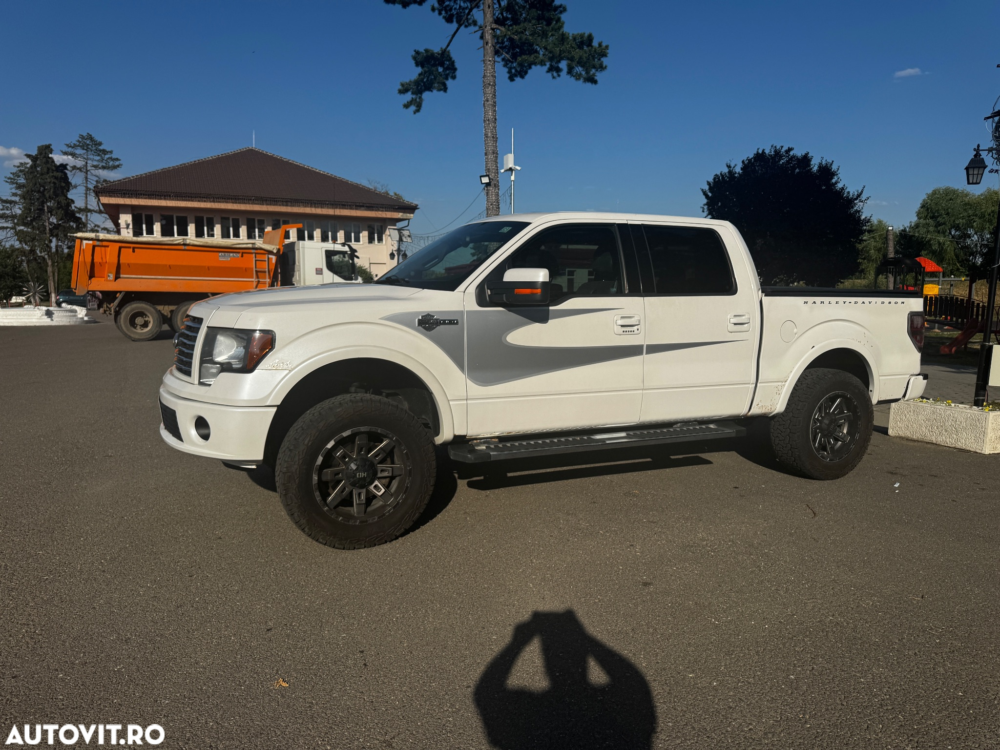 Ford F150 - 4
