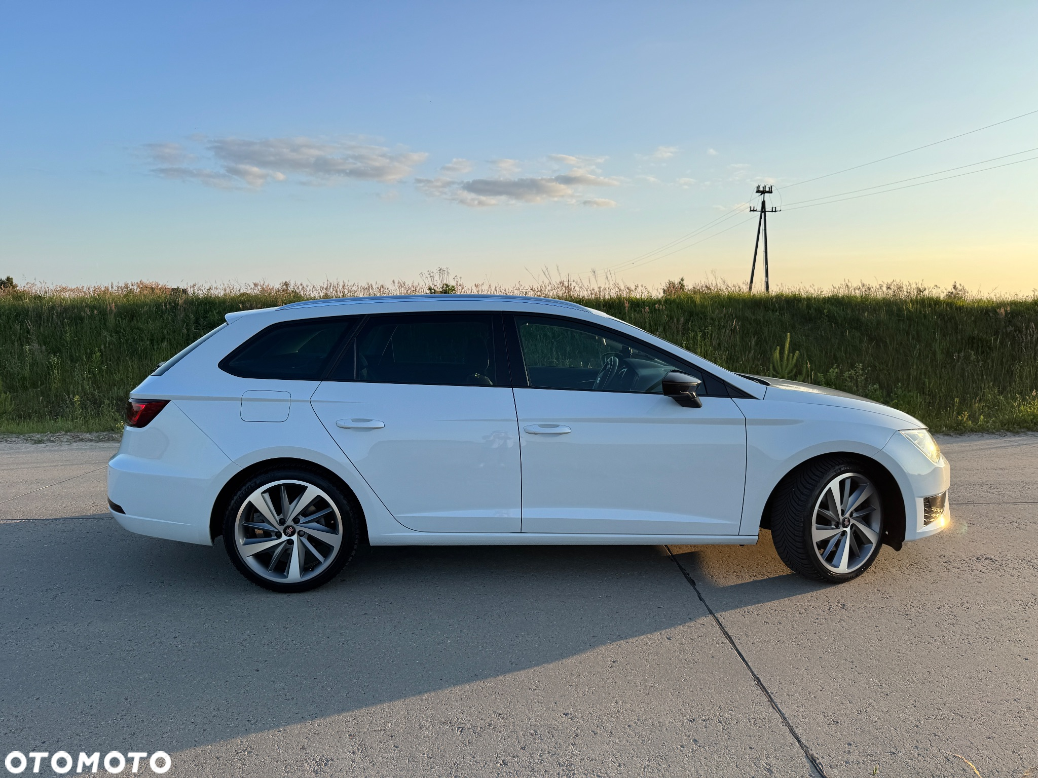 Seat Leon 2.0 TDI DPF Start&Stop FR - 4