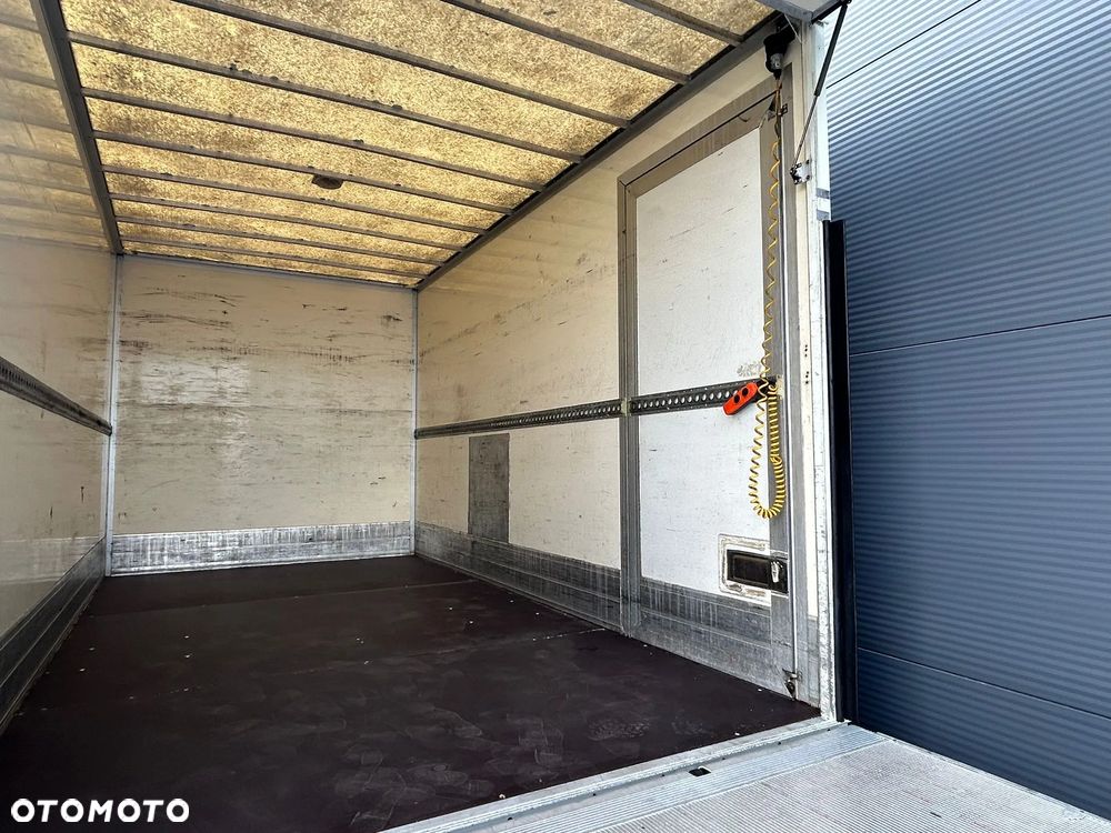 Iveco Daily 40C18 35C18 3.0 HPI Kontener 8 palet + winda 750kg + drzwi boczne **KLIMA**Sprowadzony**2011R** - 10