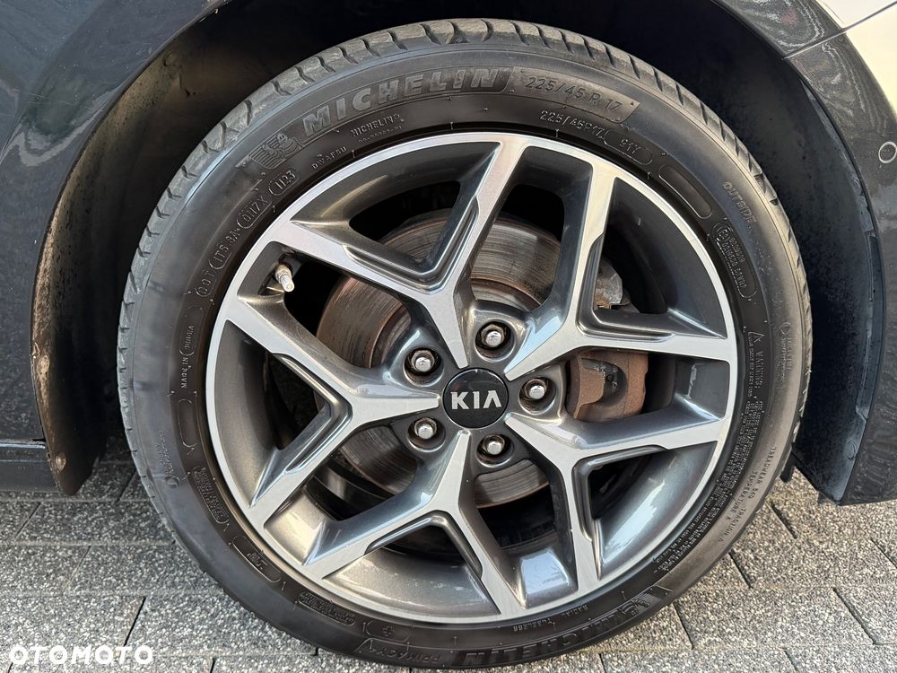 Kia Ceed 1.6 CRDi 136 ISG GT Line - 39
