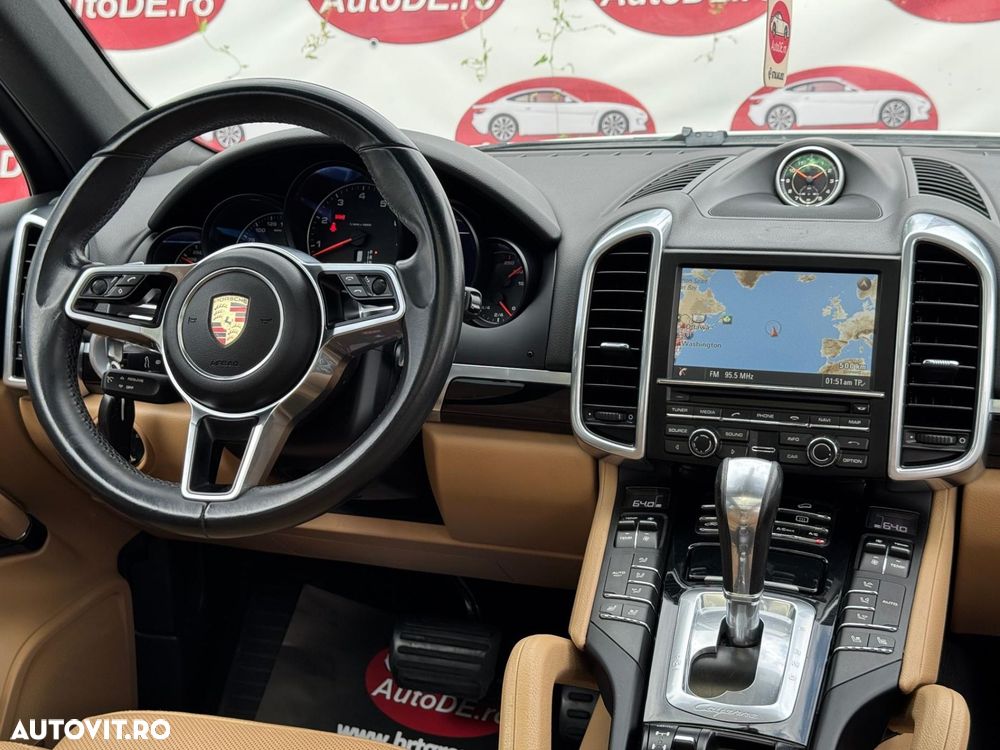 Porsche Cayenne V6 3.6L Aut. - 10