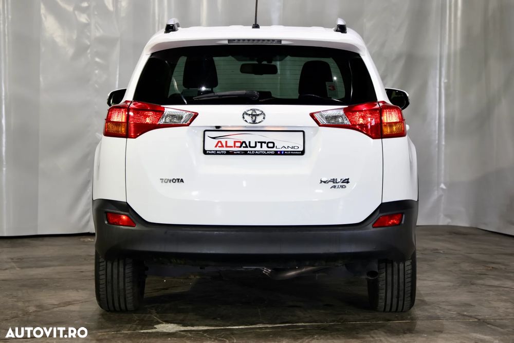 Toyota RAV4 2.0 D-4D 4x4 - 36