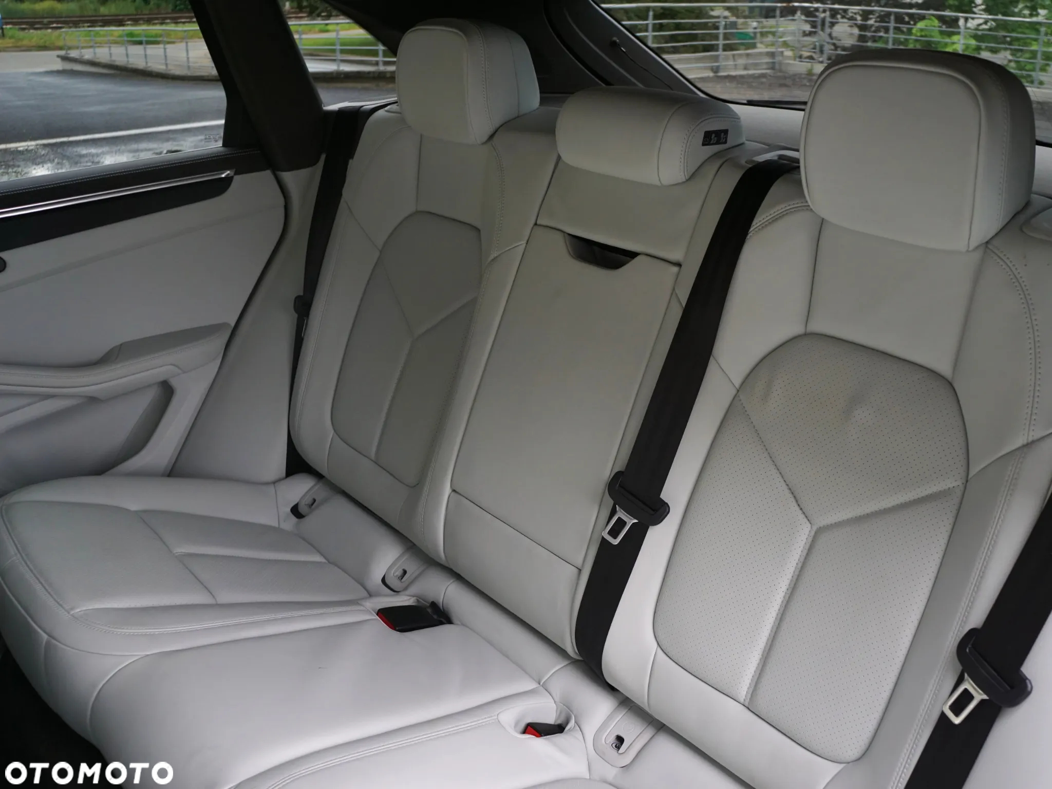 Porsche Macan Standard - 33