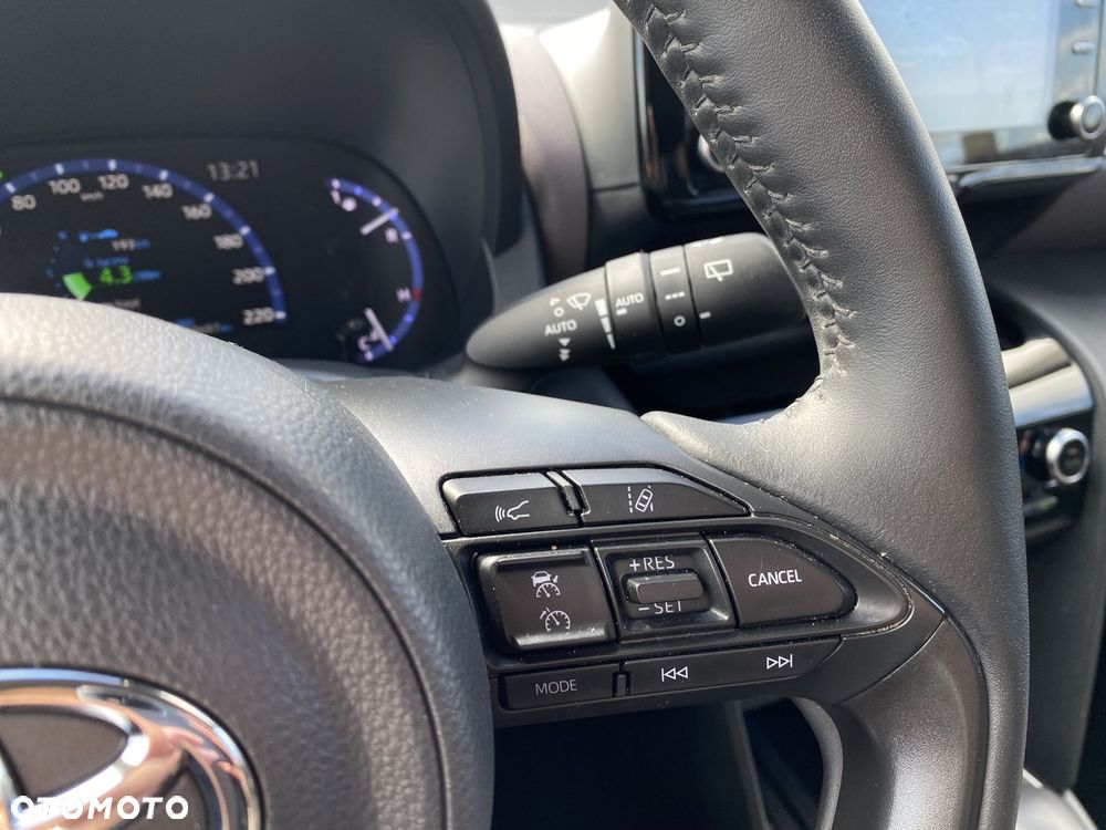 Toyota Yaris Cross - 25