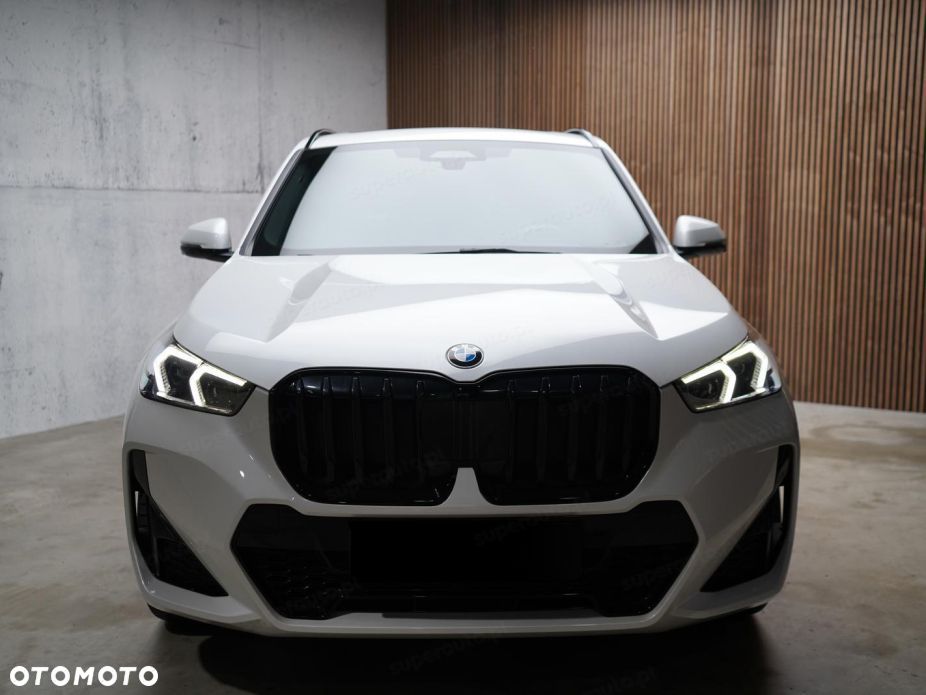 BMW X1 - 8