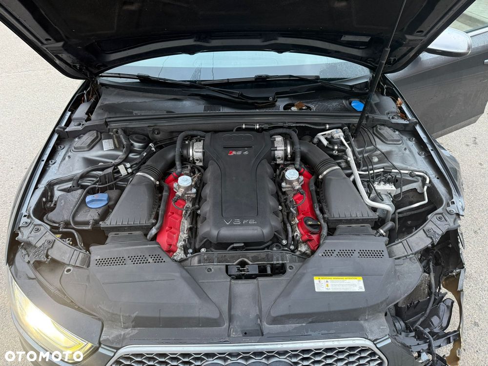 Audi RS4 Avant Avant S tronic - 36