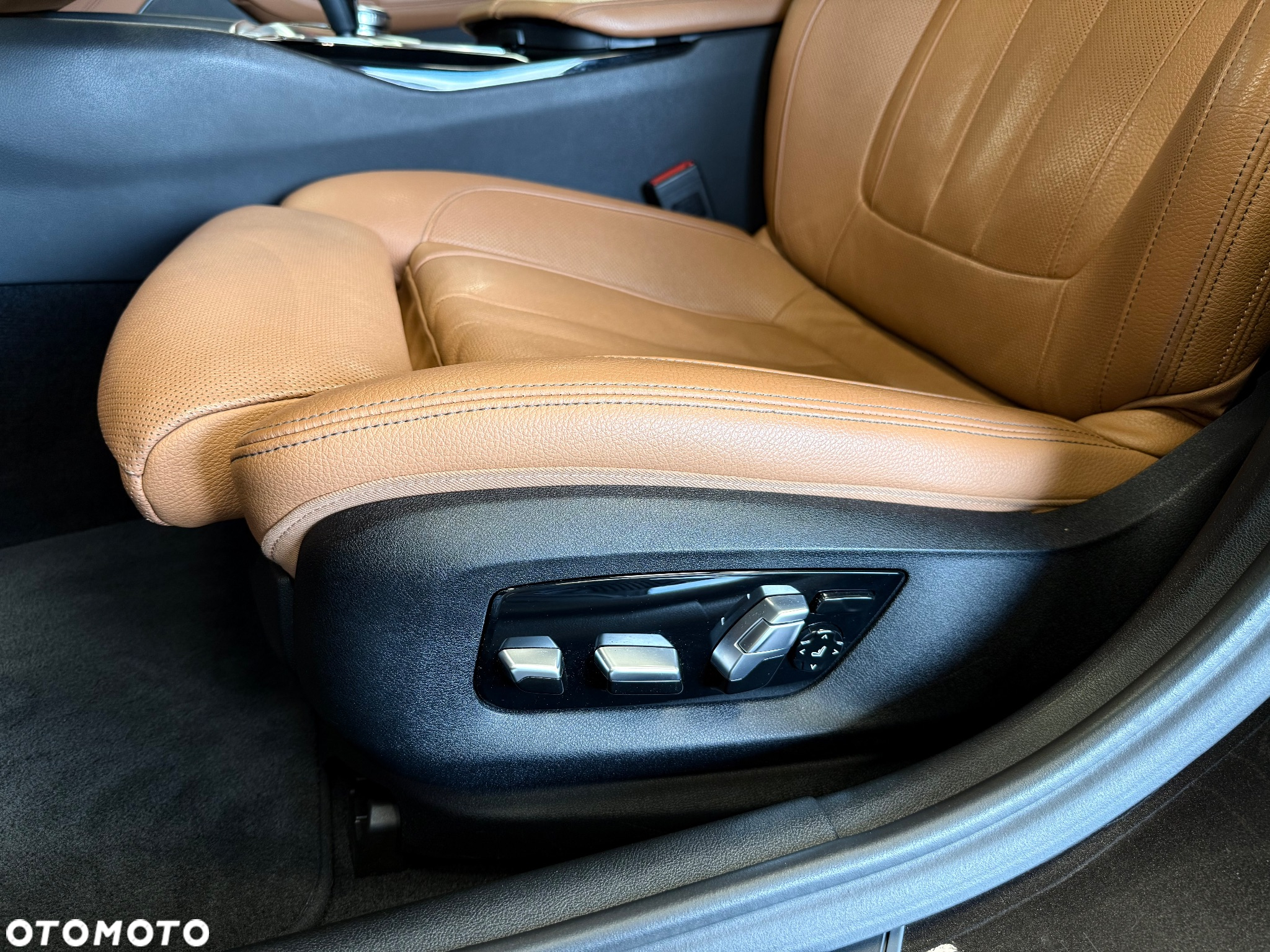 BMW Seria 5 520d Luxury Line sport - 28