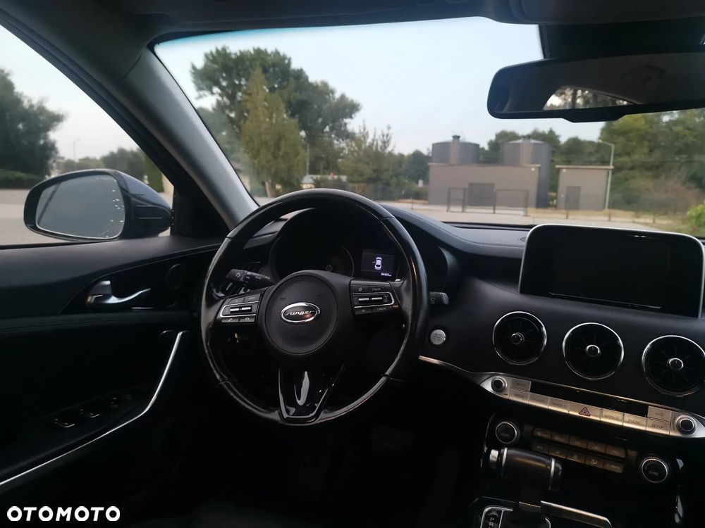 Kia Stinger - 17