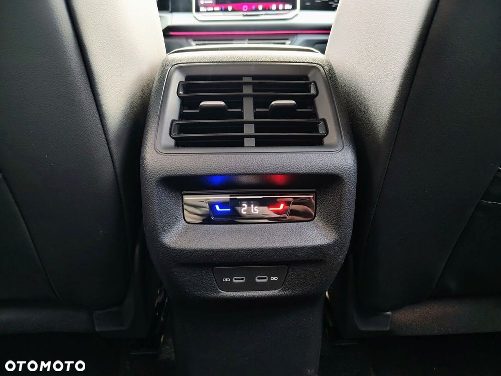 Volkswagen Tiguan - 31