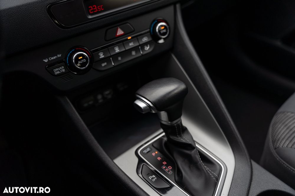 Kia Niro 1.6 GDI 2WD Aut. Spirit - 29