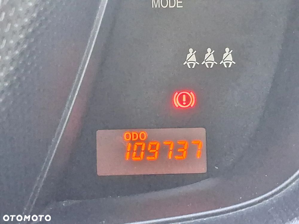 Toyota Urban Cruiser 1.33 4x2 Club - 18