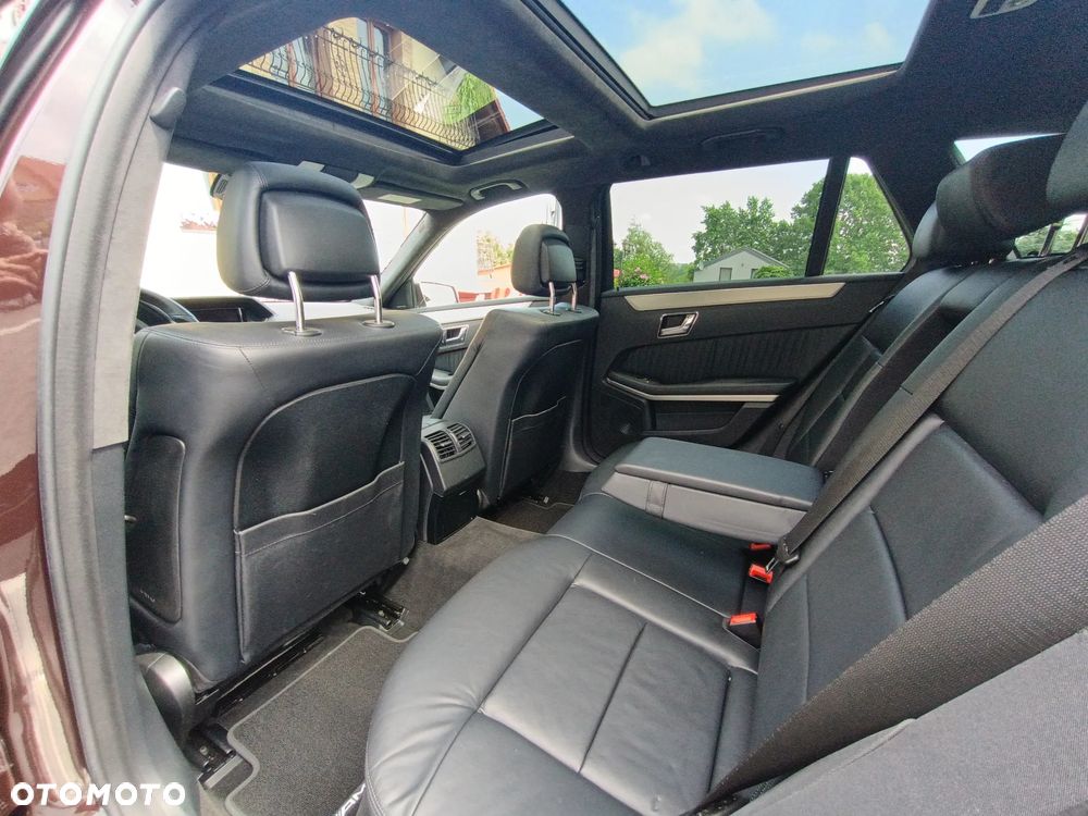 Mercedes-Benz Klasa E 300 CDI DPF BlueEFFICIENCY 7G-TRONIC Avantgarde - 30