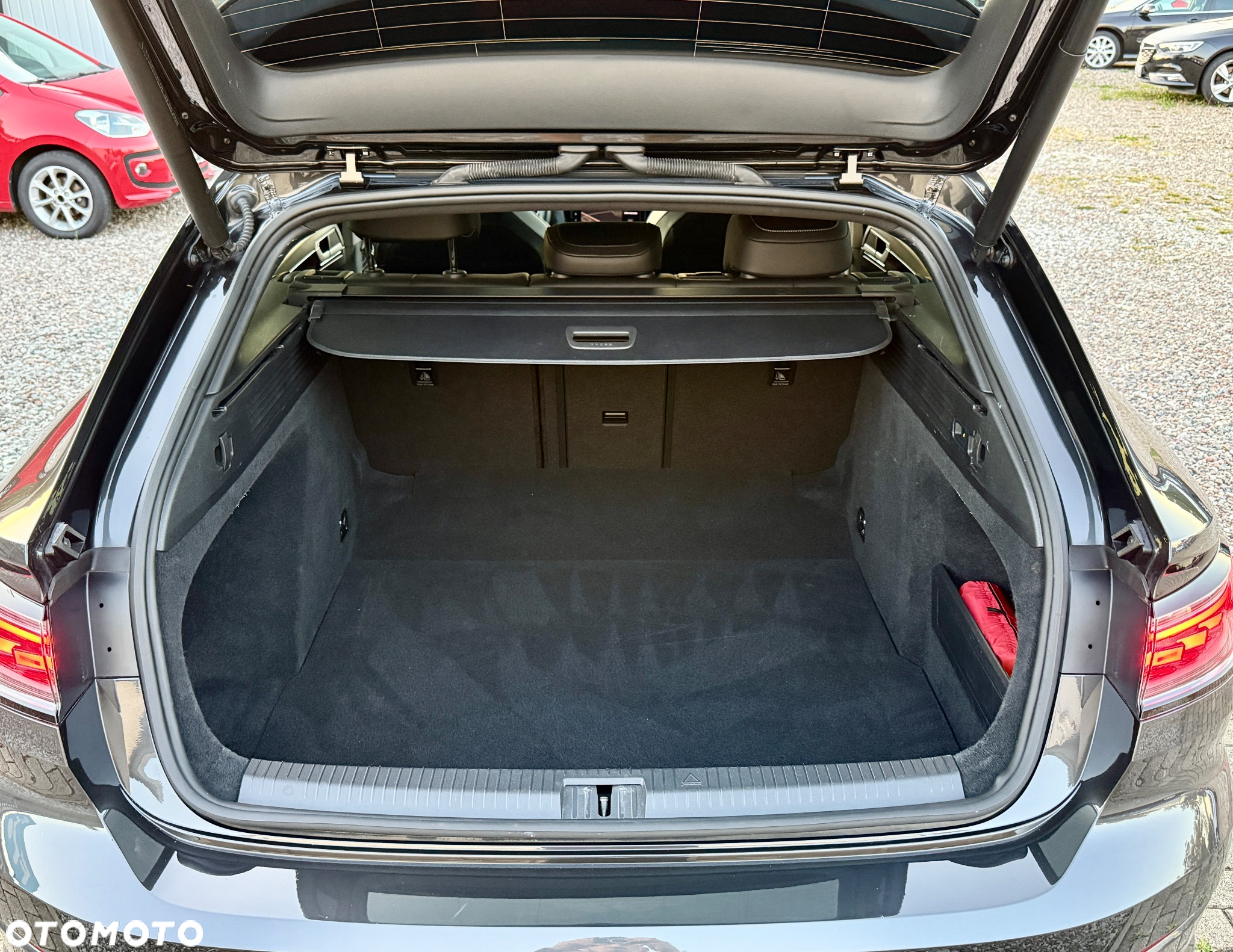 Volkswagen Arteon 2.0 TDI 4Motion R-Line DSG - 38
