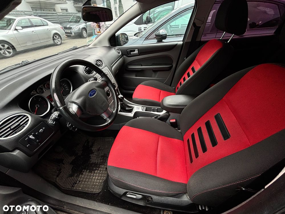 Ford Focus 1.6 Ti-VCT Trend - 14