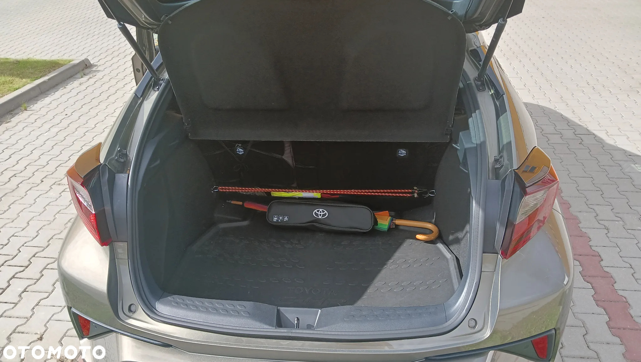 Toyota C-HR - 14