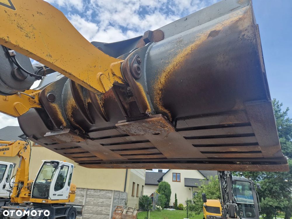 Liebherr L550 - 25