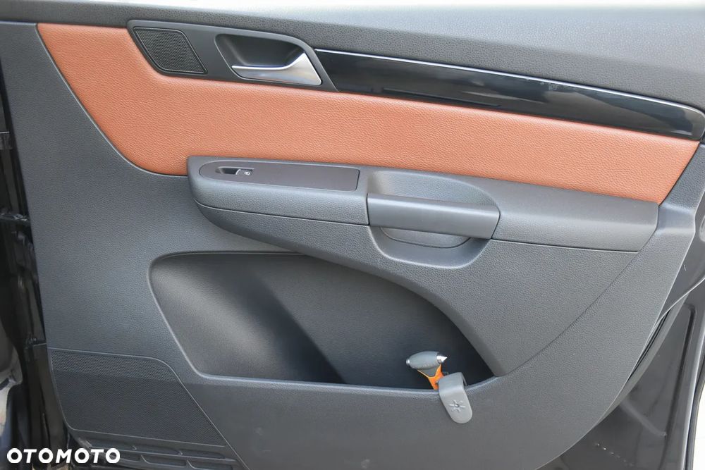 Seat Alhambra 1.4 TSI Start & Stop DSG Sport - 24