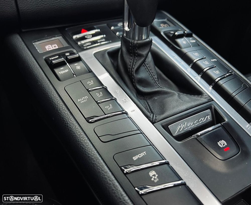 Porsche Macan S - 32