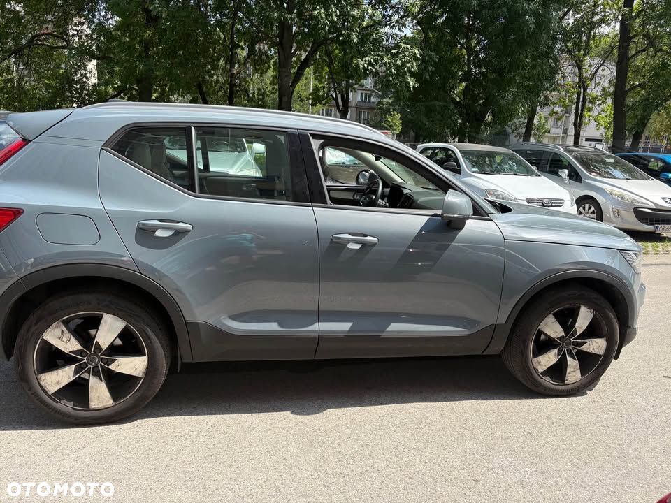 Volvo XC 40 T3 Momentum Pro - 16